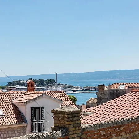 Luxury In Old Town Center With Sea View Апартаменты