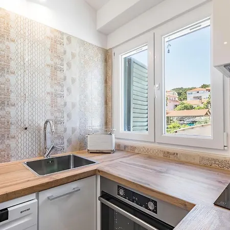Luxury In Old Town Center With Sea View Lägenhet *