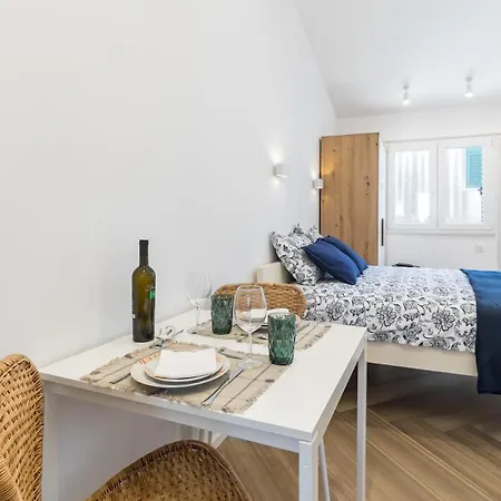 Lägenhet Luxury In Old Town Center With Sea View